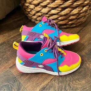 Heelys Force Skate Shoe Youth 4 Women’s 5 Neon Colors with Wheels
